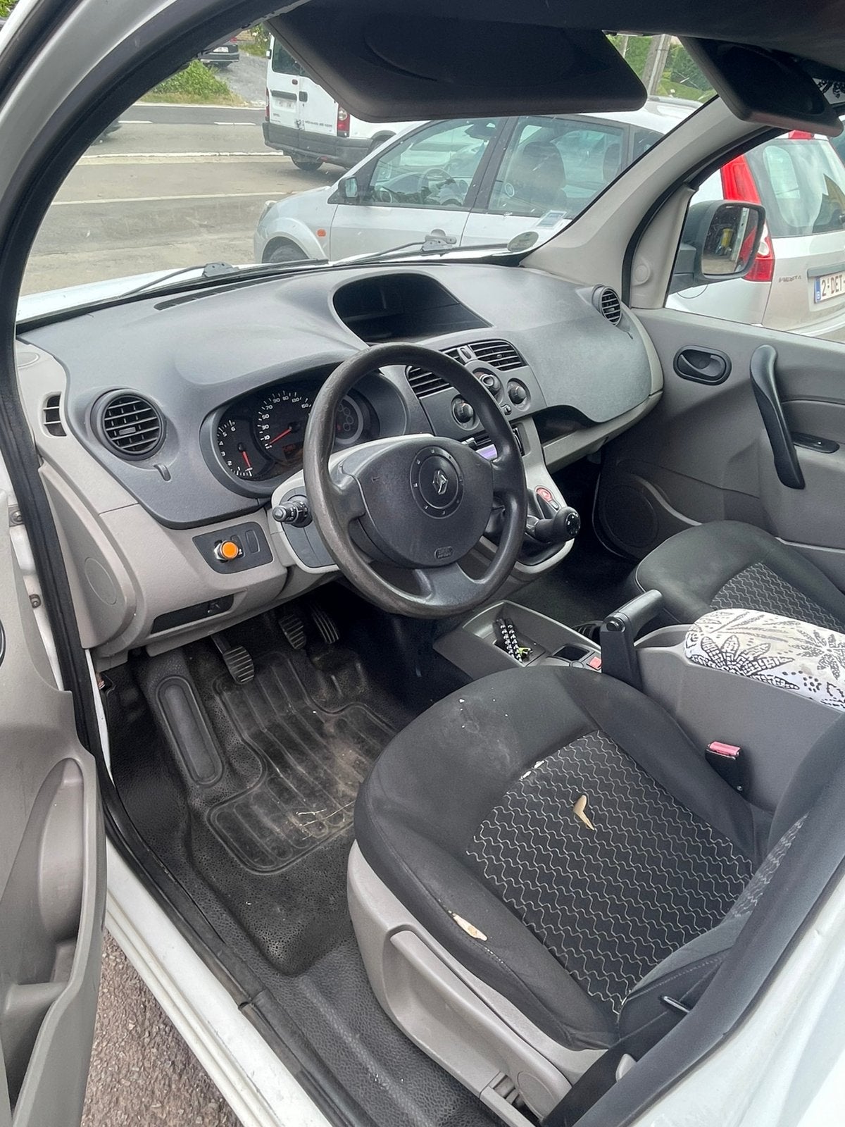 Kangoo 2011 2500€, Particulier, Achat