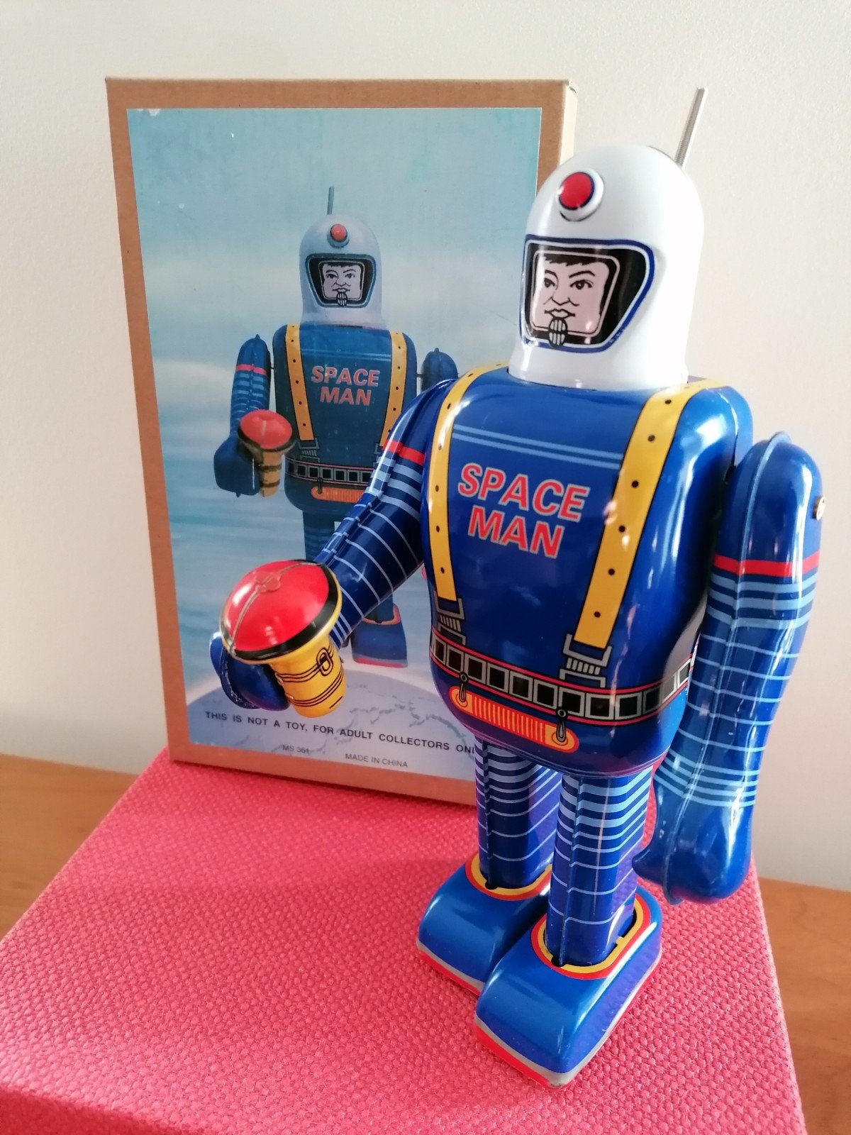 speelgoedrobot, Enlèvement