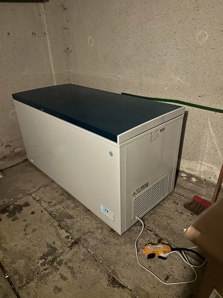 Diepvries 488 liter 7 maand oud NIEUWE STAAT, Elektronische apparatuur, Vriezers en Diepvrieskisten, Ophalen, Zo goed als nieuw