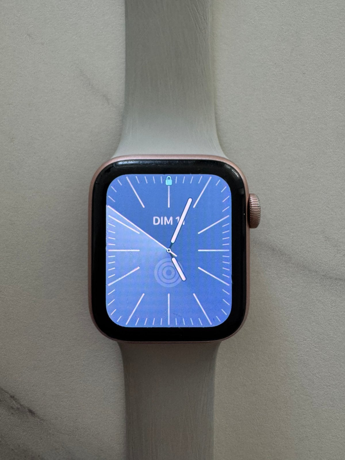 Apple Watch SE 40 mm GPS – Gold – Boîte d’origine, Enlèvement, GPS, Utilisé