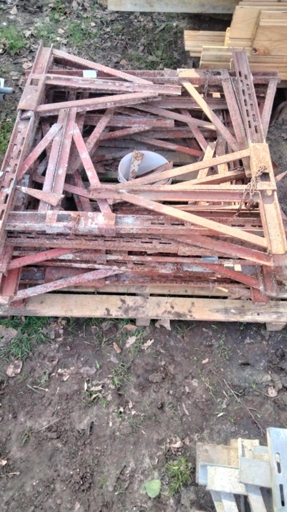 Betonklemmen in goede staat, Enlèvement
