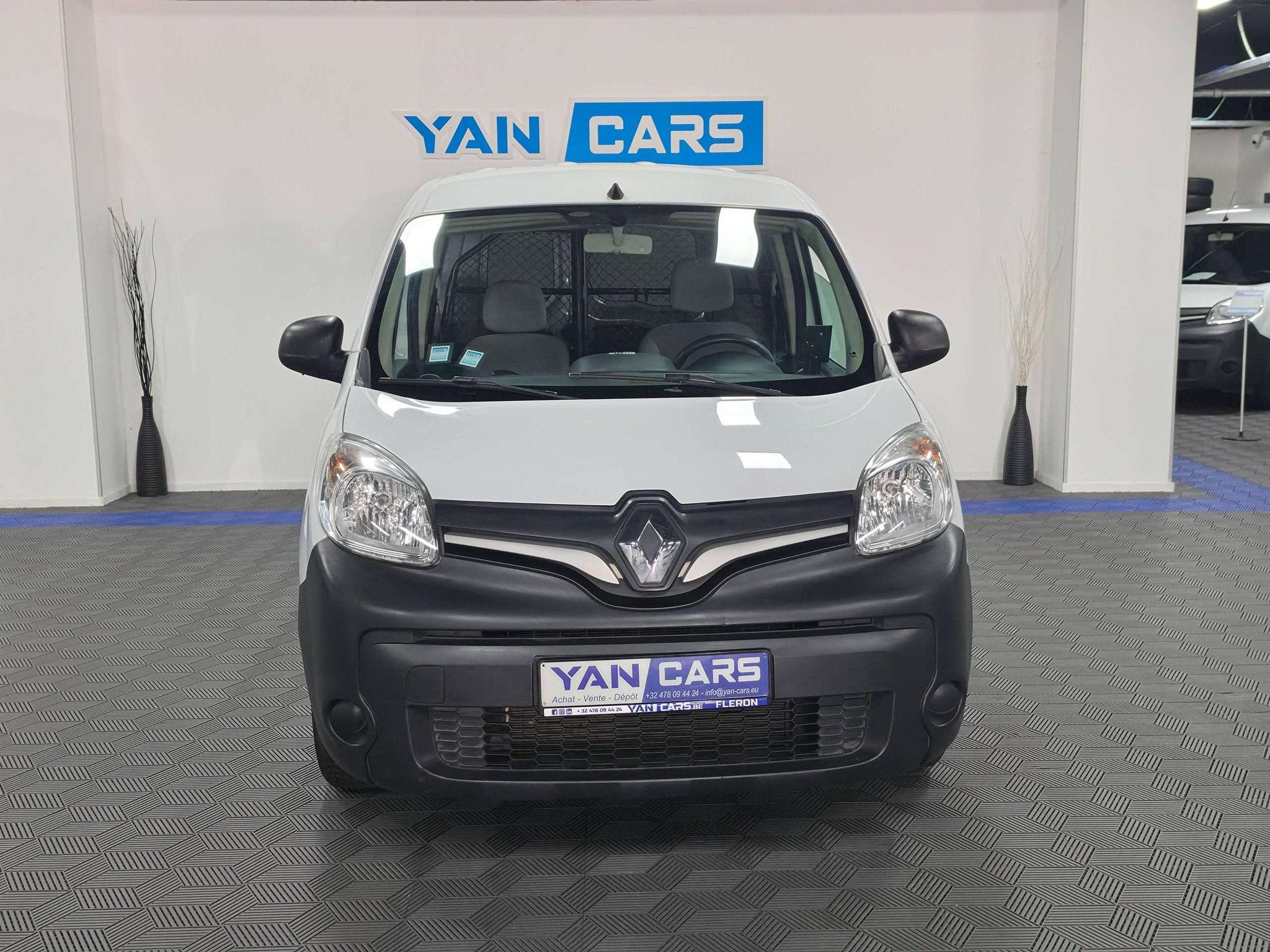 Renault Kangoo LE PLUS RÉCENT 2022 | Double portes | 47 900, 1330 kg, Achat, Euro 6, 2 places