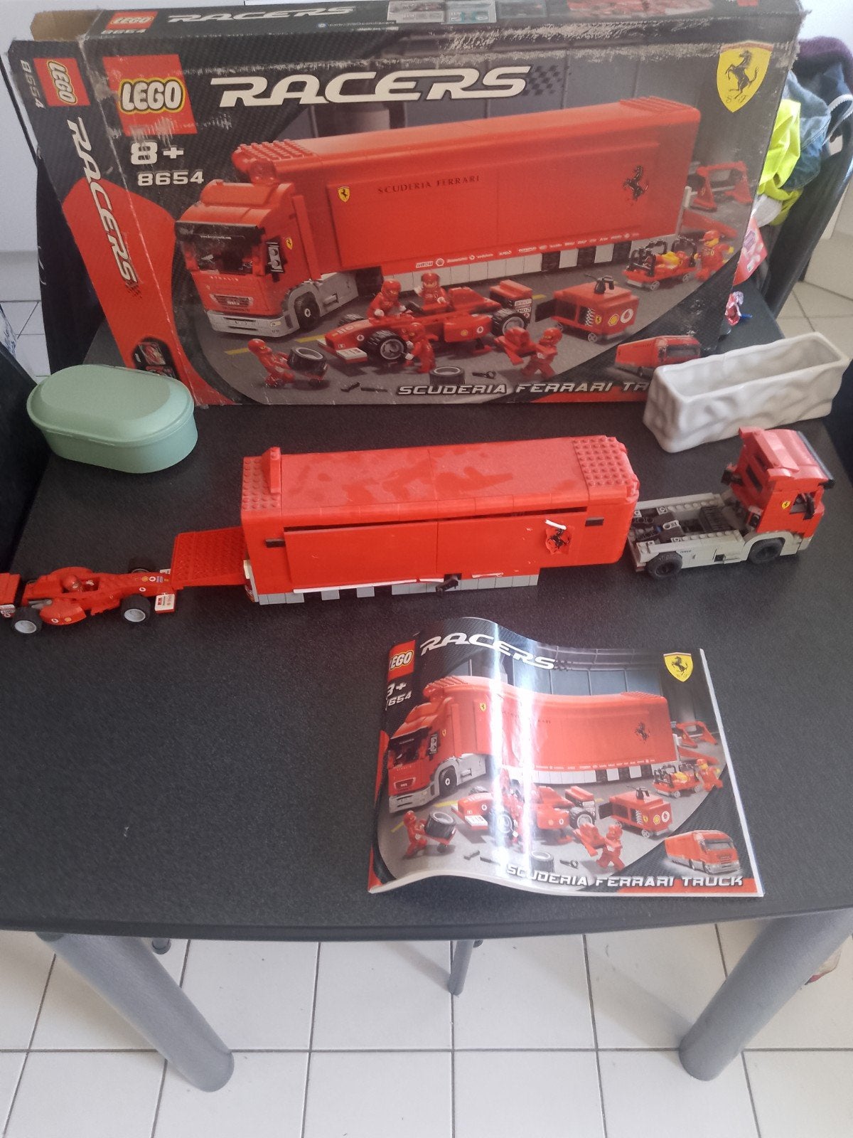 Lego formule 1 racewagen met vrachtwagen en pitstop team, Enlèvement