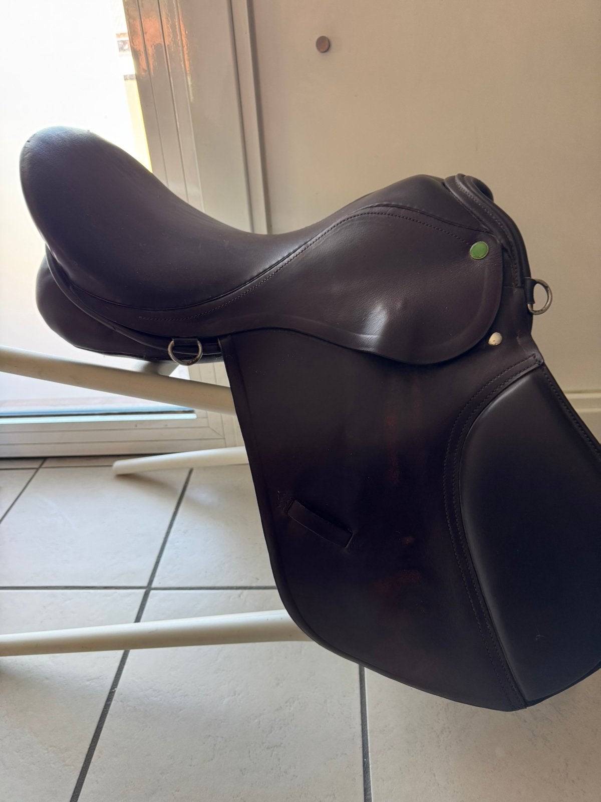 Bruin veelzijdigheidszadel 17.5 inch, Dieren en Toebehoren, Ophalen, Gebruikt
