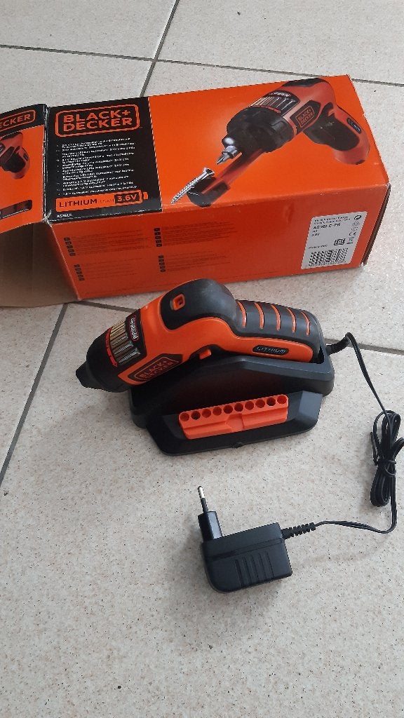 Tournevis sans fil Black & Decker, Bricolage & Construction, Neuf