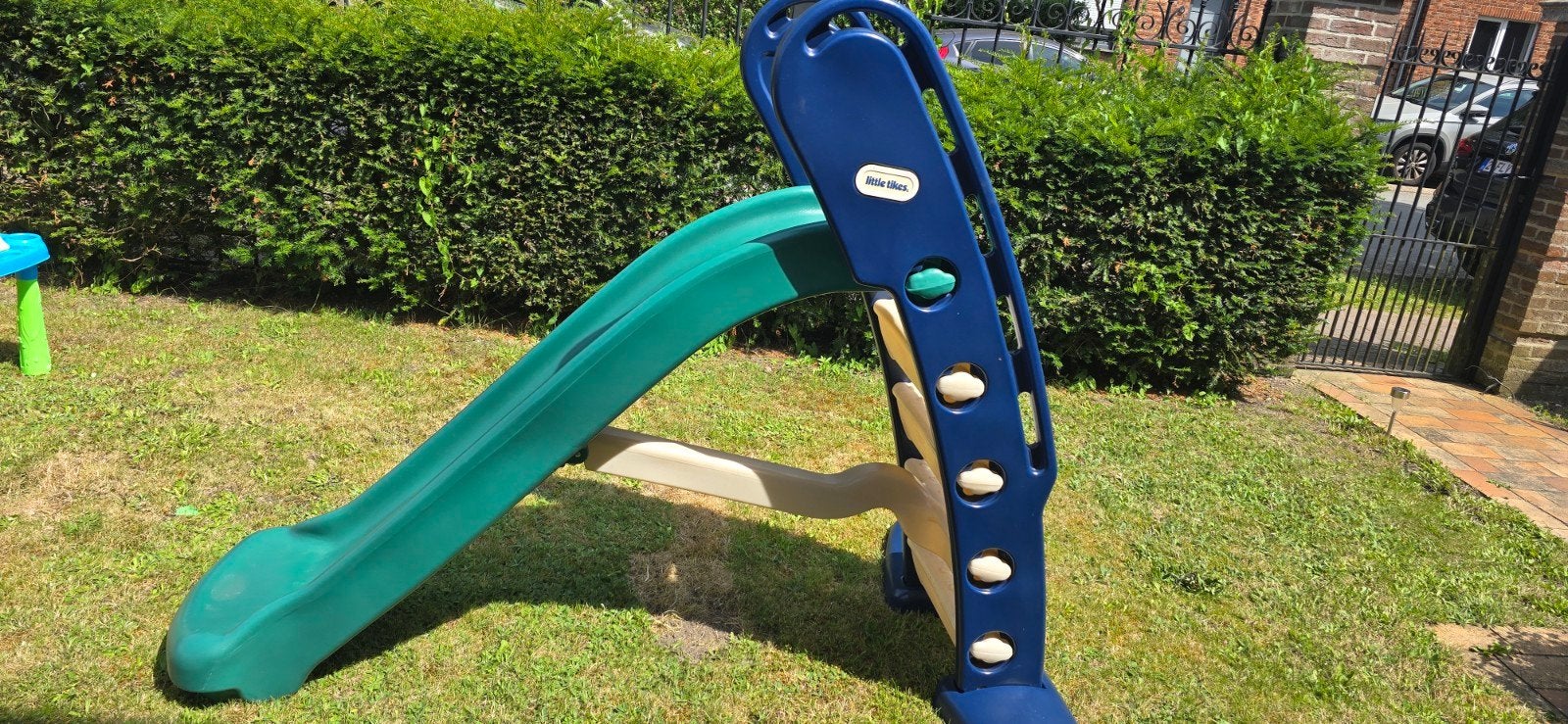 Kinderglijbaan Little Tikes, Ophalen