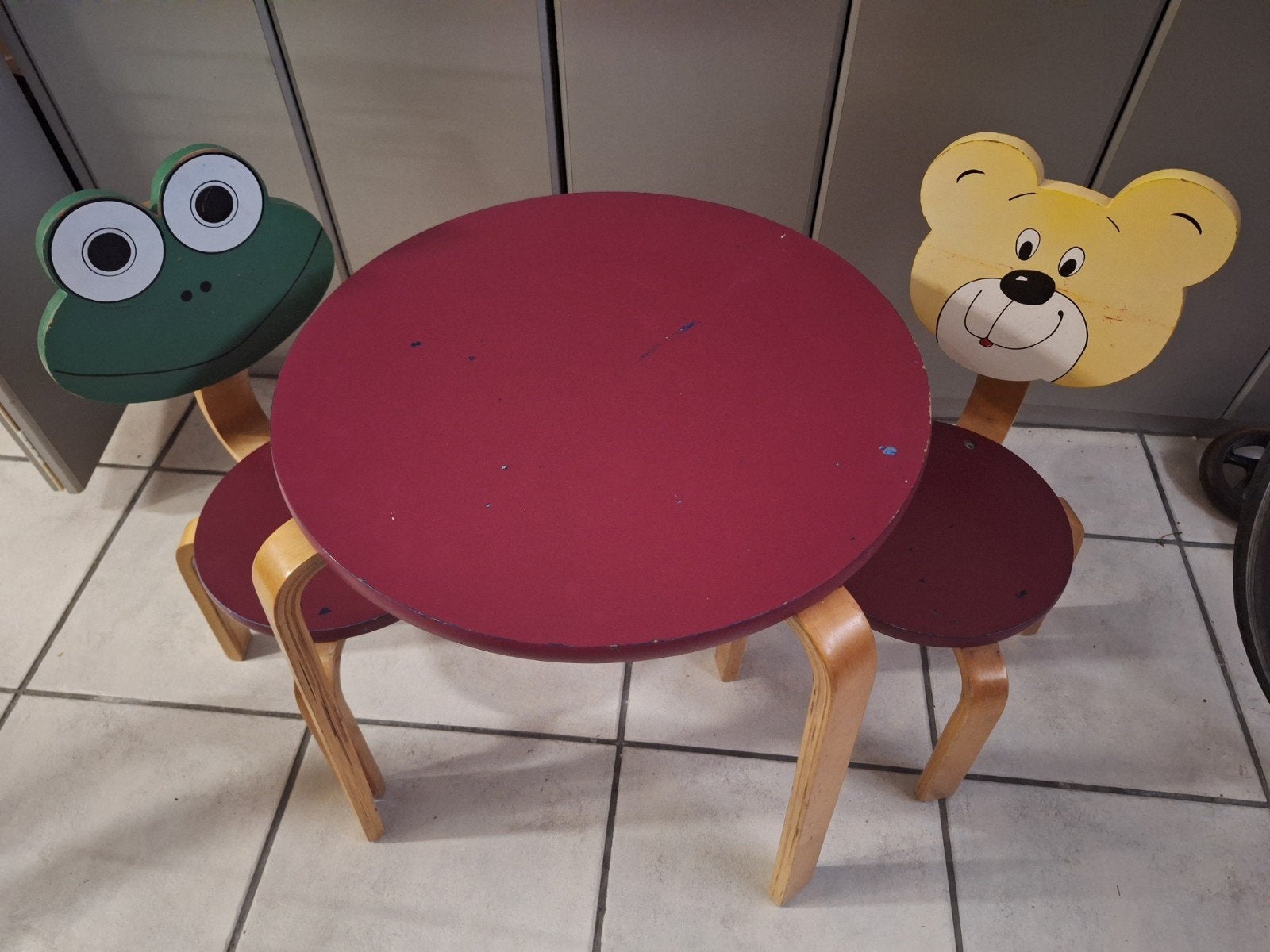 Vintage set tafel en stoeltjes van classic world, Kinderen en Baby's, Ophalen