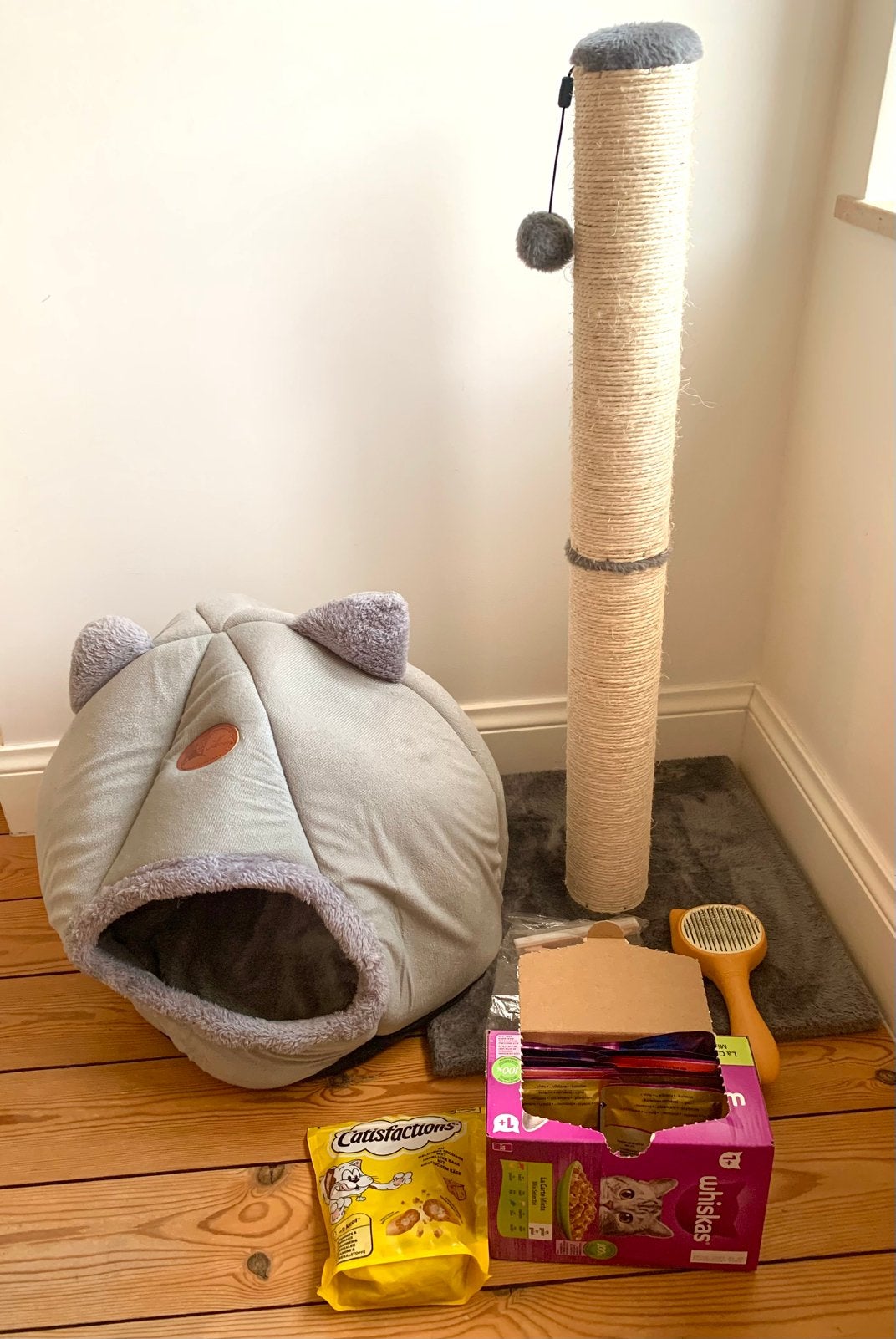 Arbre à chat et niche neuf, Animaux & Accessoires, Enlèvement, Comme neuf