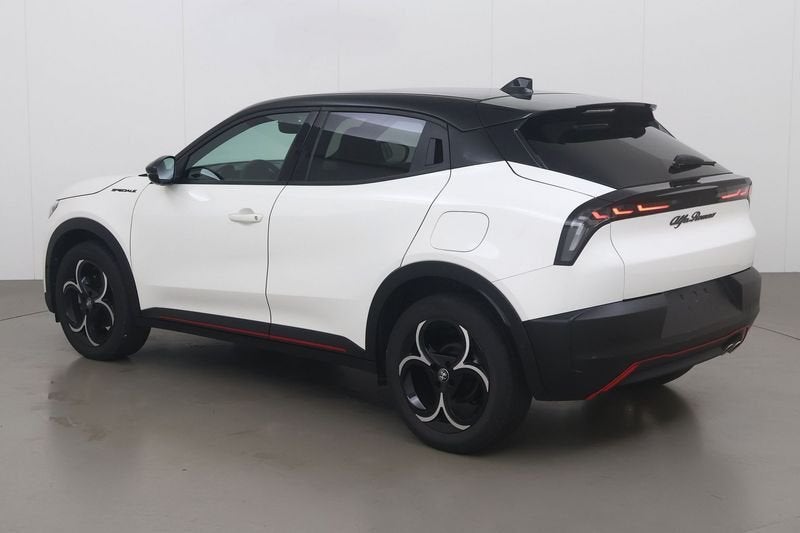 Alfa Romeo Junior 1.2 turbo hybrid speciale 136 AT, Auto's, https://public.car-pass.be/vhr/2058c780-df34-42eb-8e93-fffdd0c8bfe7