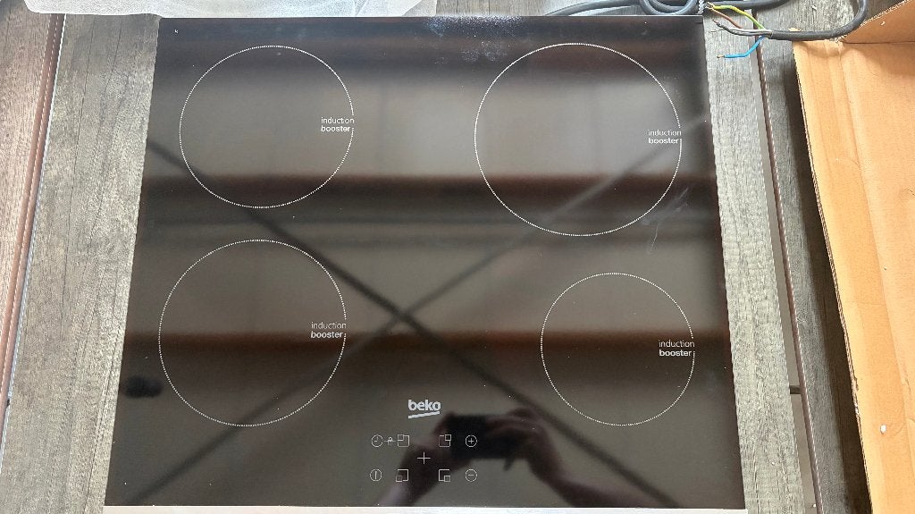2x BEKO HII 64401 MT inductiekookplaat (nieuw), Electroménager, Tables de cuisson, Neuf, 4 zones de cuisson, Encastré, Enlèvement