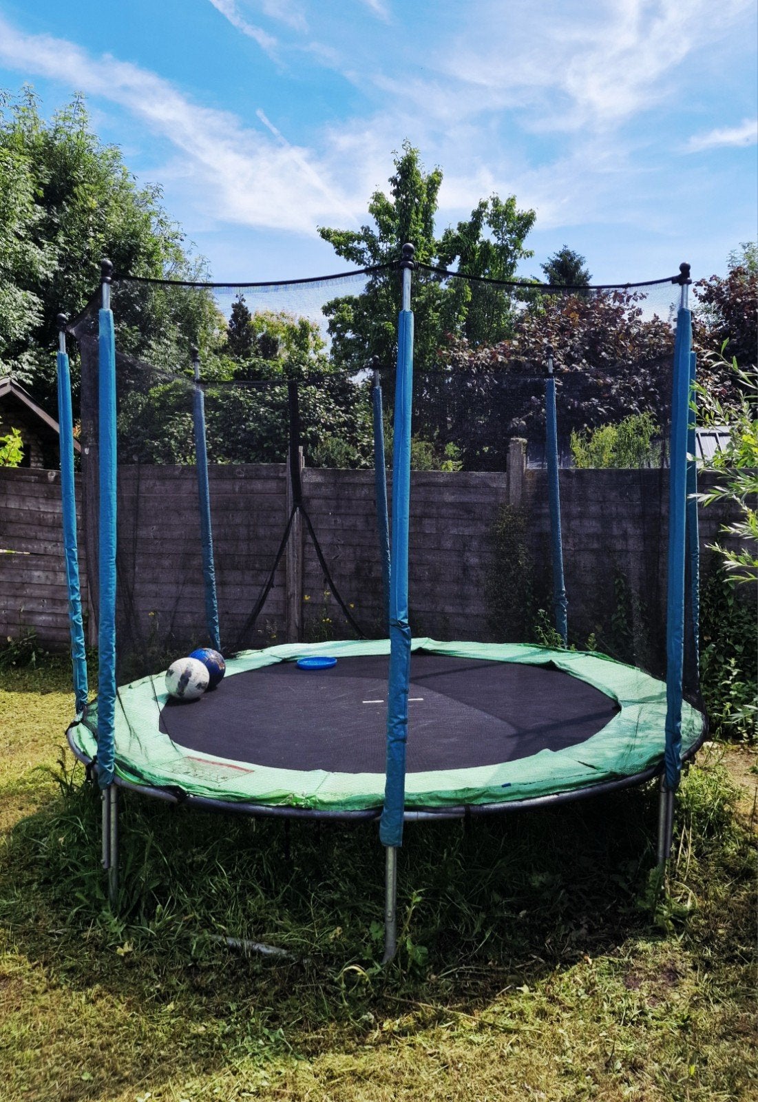 GRATUIT ! Trampoline XL en bon état. +/ _ 305 cm, Enlèvement