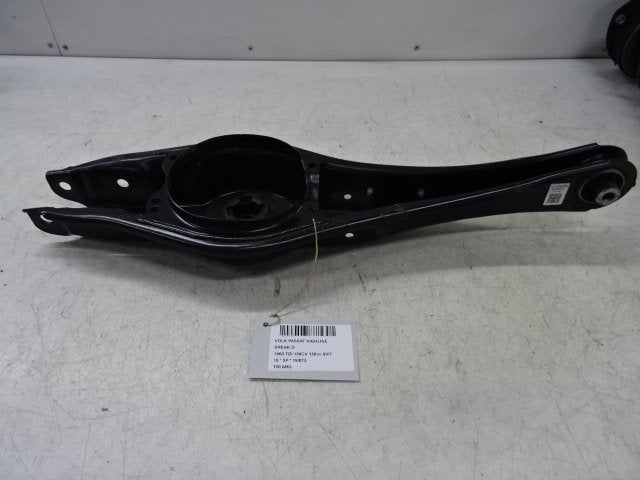 BRAS DE SUSPENSION ARRIÈRE GAUCHE Passat Variant (3G5), Volkswagen, Mevr. I. Hauben, Utilisé, Rue de l'Espoir 34 34
4030  GRIVEGNÉE, BE