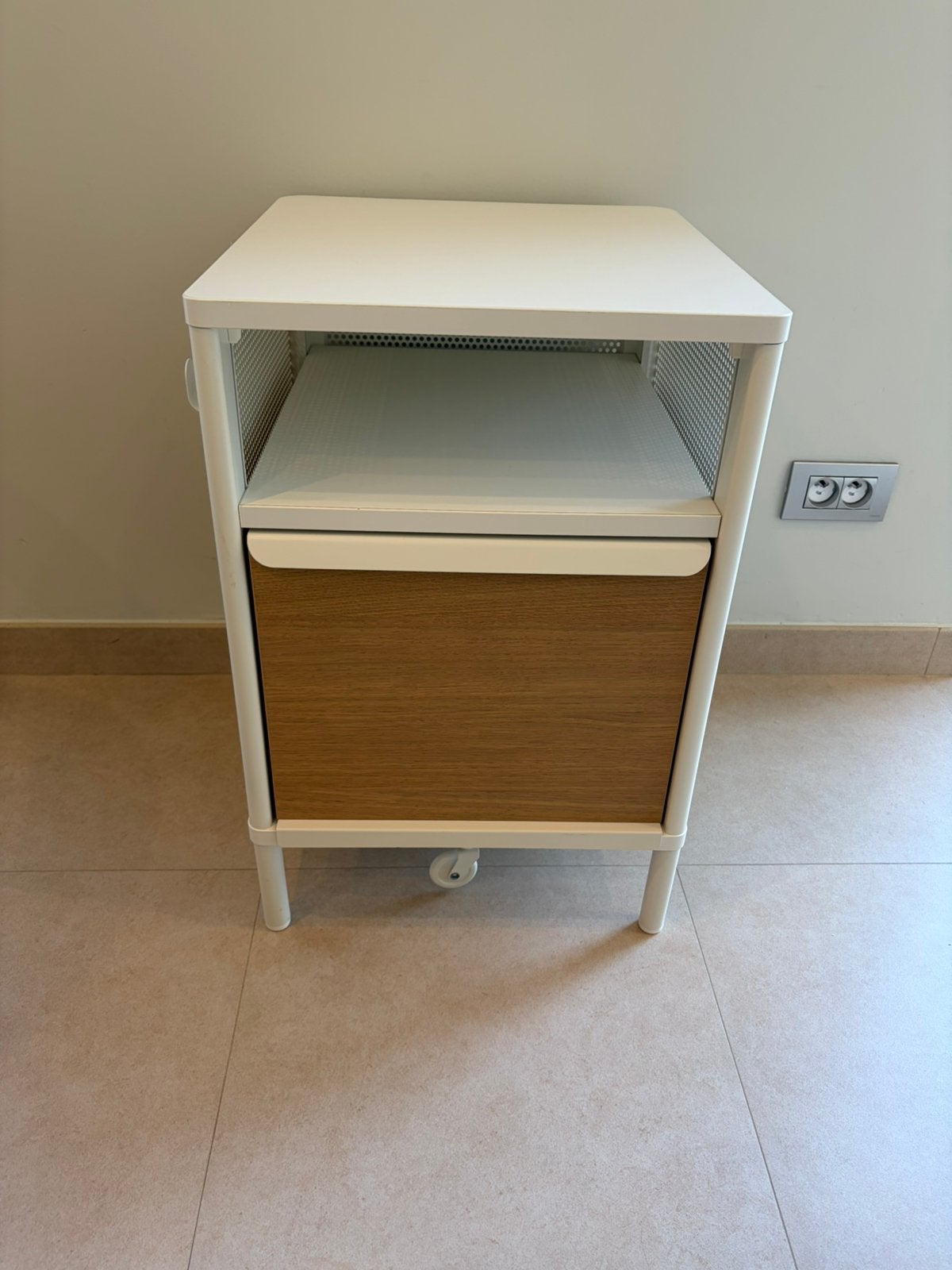 Bureaukast IKEA BEKANT, Huis en Inrichting, Kasten | Ladekasten, Ophalen, Zo goed als nieuw