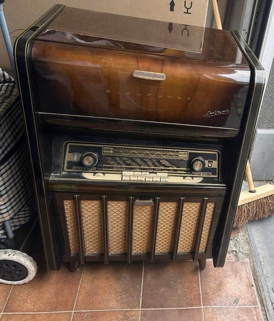 Vintage Blaupunkt radio /platenspeler kast, Antiek en Kunst, Ophalen