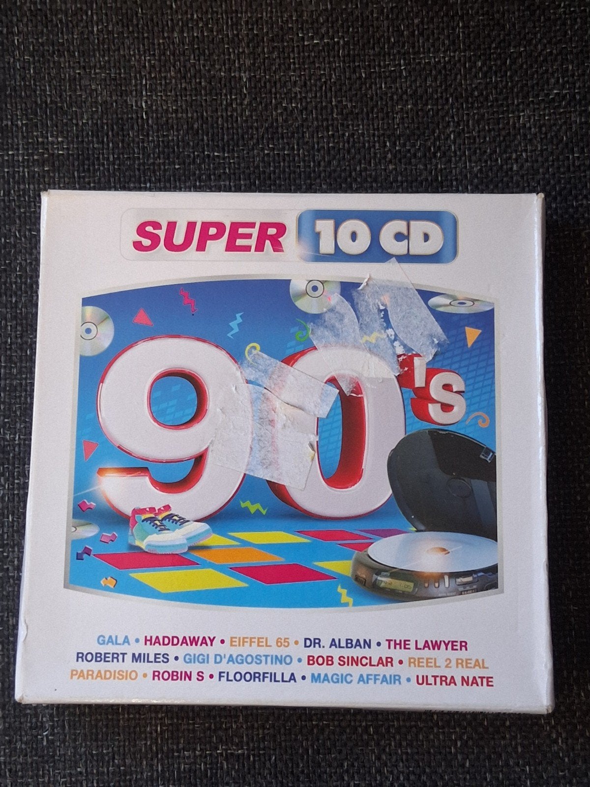 Boîte de 10 CD Super 90's, 150 tubes des années 90, Enlèvement ou Envoi, Comme neuf, Édition spéciale, Coffret
