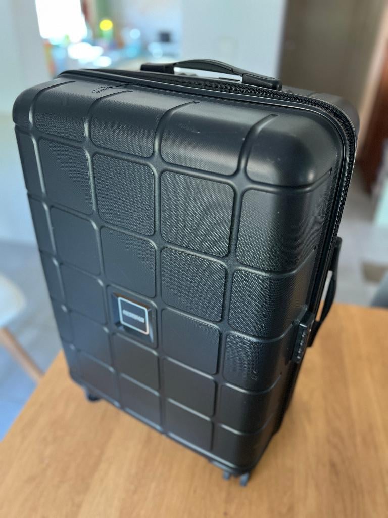 American Tourister Hard Suitcase - Spinner 68/25 (zwart), Handtassen en Accessoires, Koffers, Gebruikt, Hard kunststof, 60 tot 70 cm