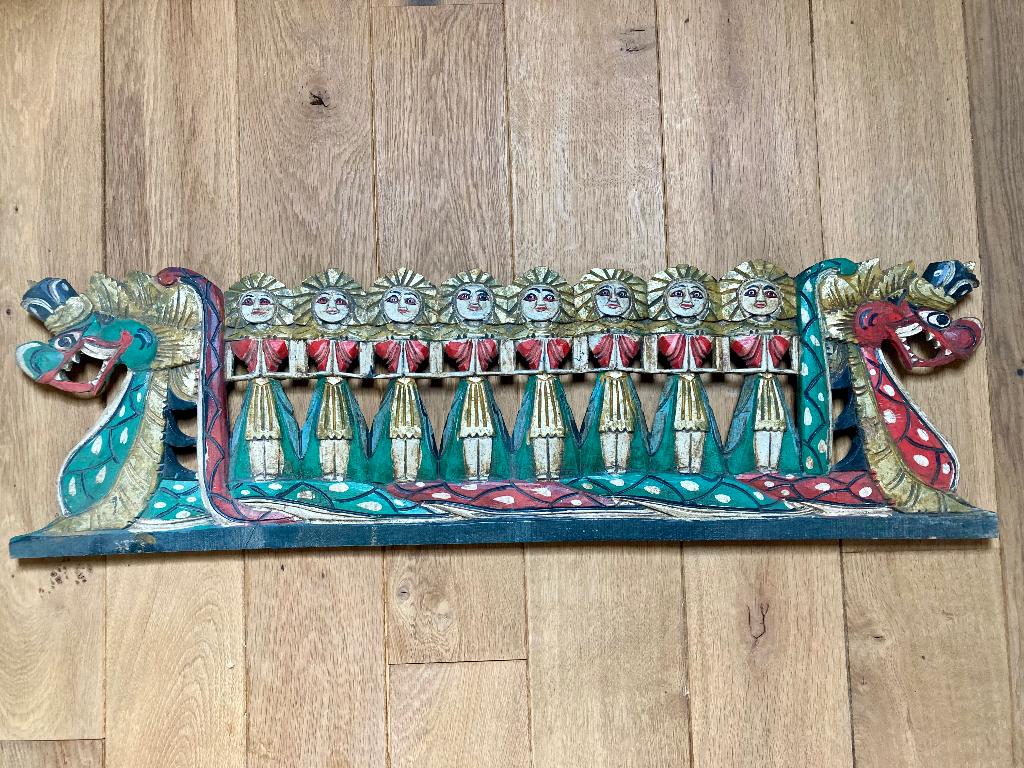 Balinese wanddecoratie, Ophalen