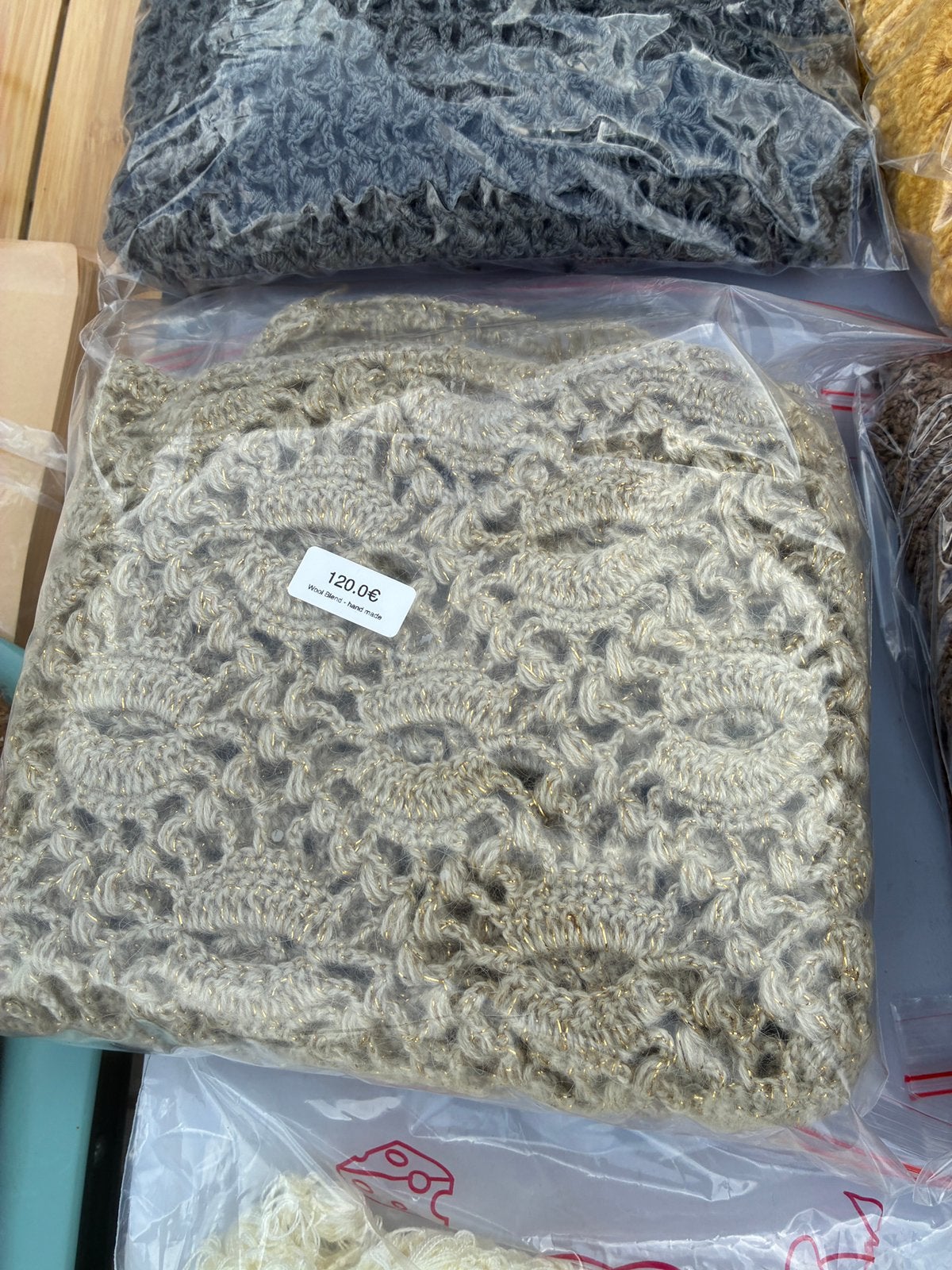 Handmade crochet shawls, Kleding | Dames, Ophalen of Verzenden, Zo goed als nieuw