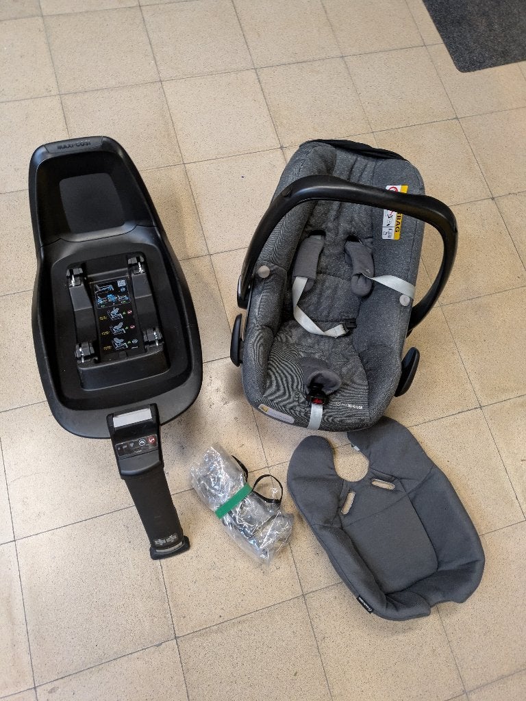 maxi-cosi draagmand en isofix voet, Kinderen en Baby's, Autostoeltjes, Ophalen, Gebruikt, Maxi-Cosi, Isofix