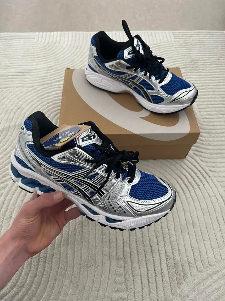 ASICS Gel-Kayano 14 Monaco Blue – Maat 42 – Nieuw met doos, Sports & Fitness, Course, Jogging & Athlétisme, Neuf, Enlèvement ou Envoi