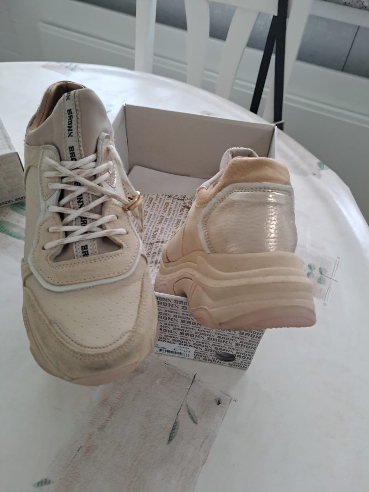 Bronx dames sneakers bijna nieuw, Kleding | Dames, Ophalen of Verzenden, Zo goed als nieuw, Sneakers