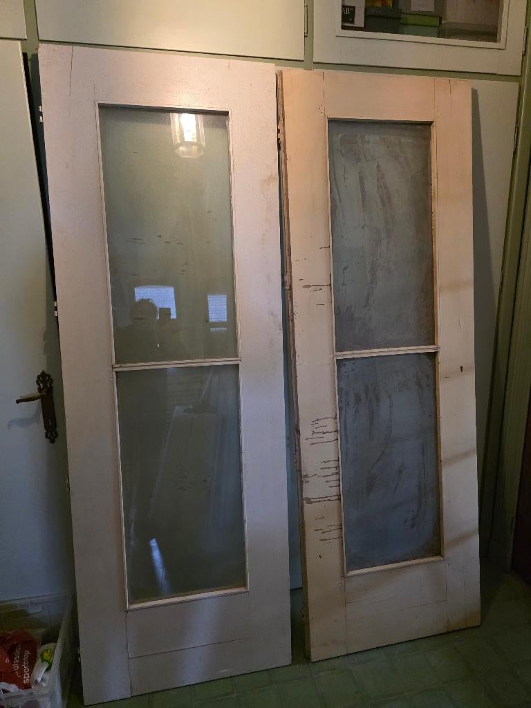 Oude deuren panelen paneeldeuren kastdeuren, Ophalen