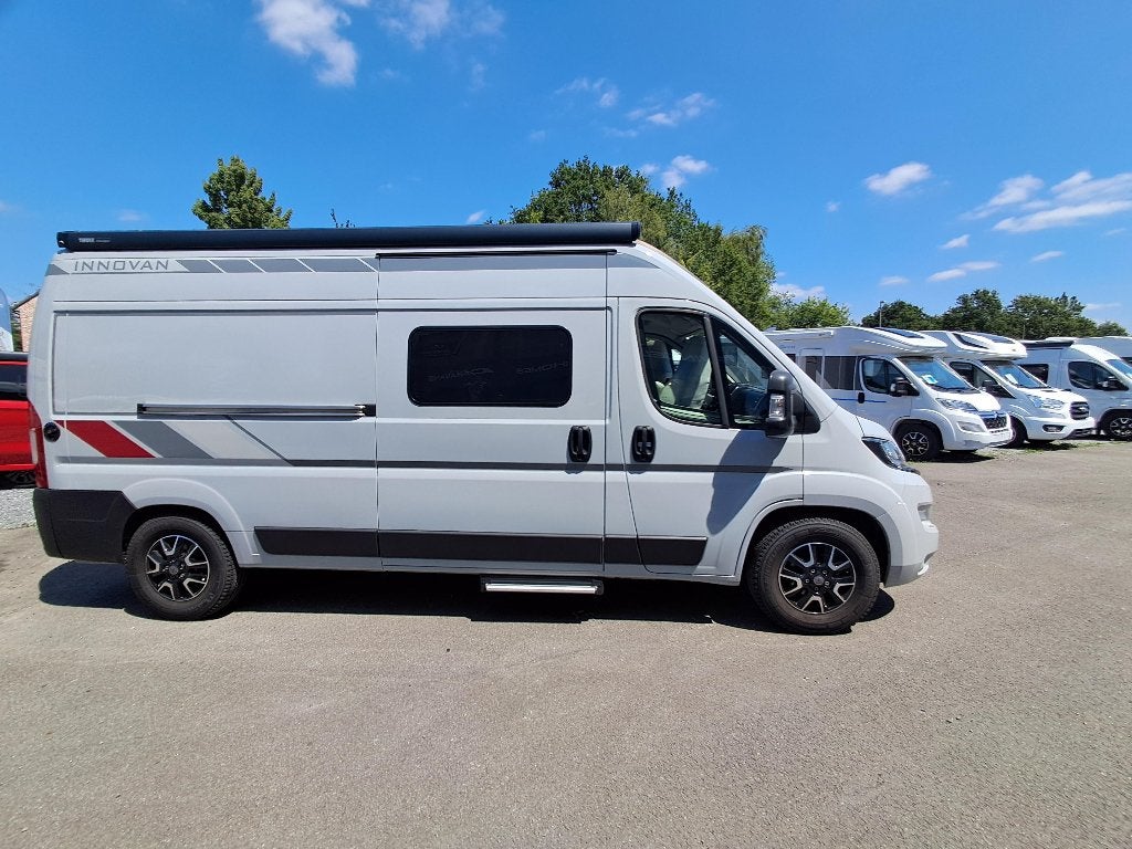 LMC Innovan 600 | Bouwjaar 2025 | Slechts 7.912 km, Caravans en Kamperen, Mobilhomes, Buscamper of Camperbus, Fiat, Tot en met 2