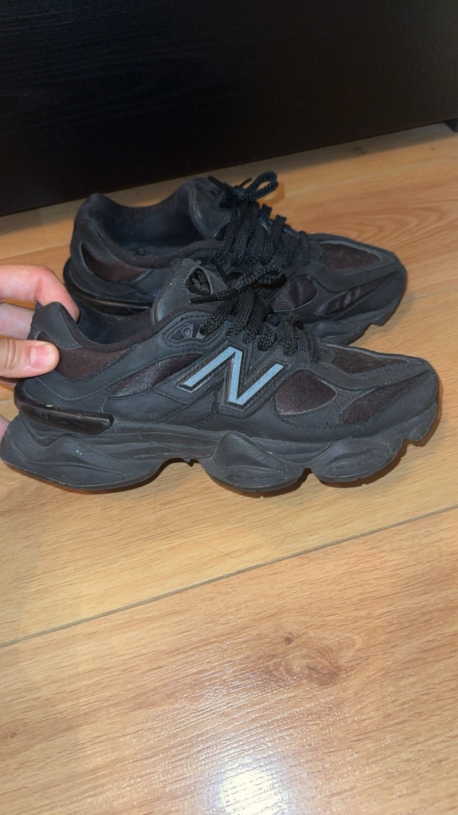 New balance 9060 donker zwart, Kleding | Heren, Ophalen of Verzenden, Zo goed als nieuw, Sportschoenen, Zwart
