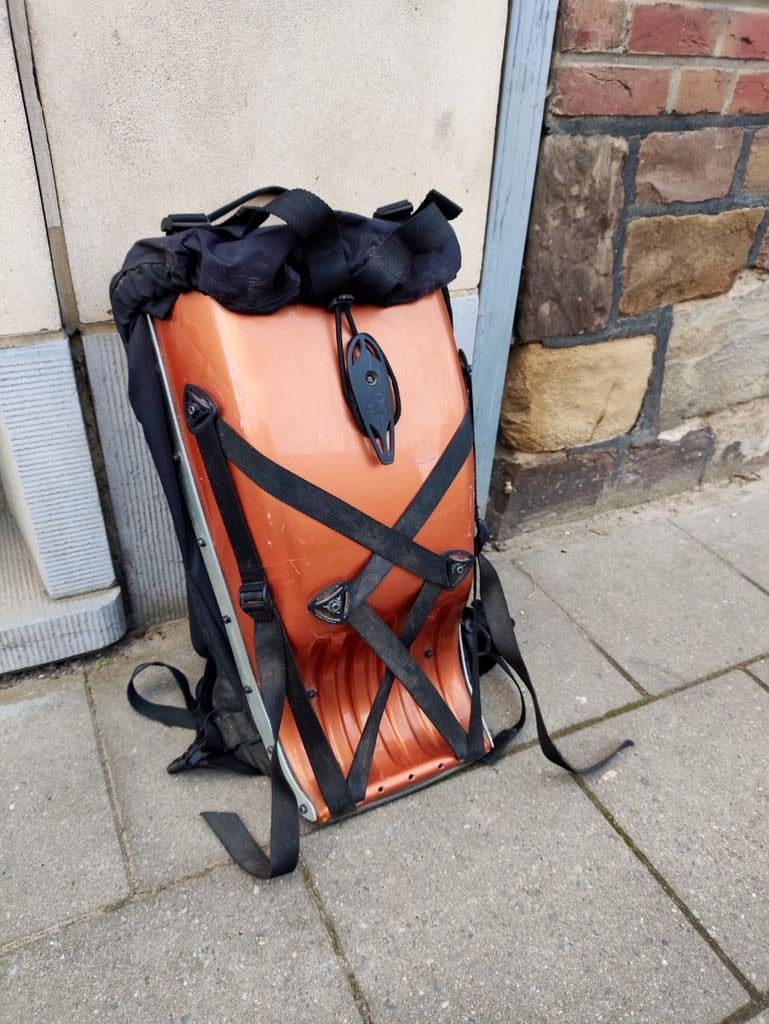 Sac à dos ergonomique avec protection dorsale pour motocycli, Enlèvement