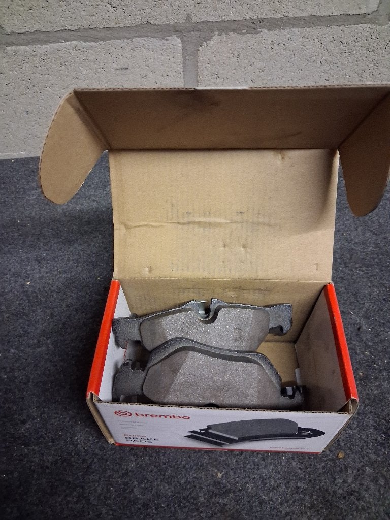 bmw 3 reeks e90 e91 Brembo remblokken achter 2005 tot 2010, Autos : Pièces & Accessoires, Enlèvement, Neuf, BMW