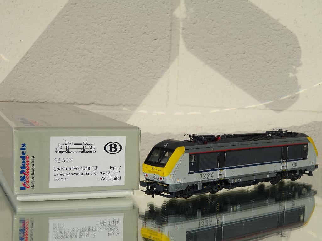 L.S.Models 12503-AC-digital loco SNCB série 1324( Le Vauban), Enlèvement ou Envoi, Comme neuf