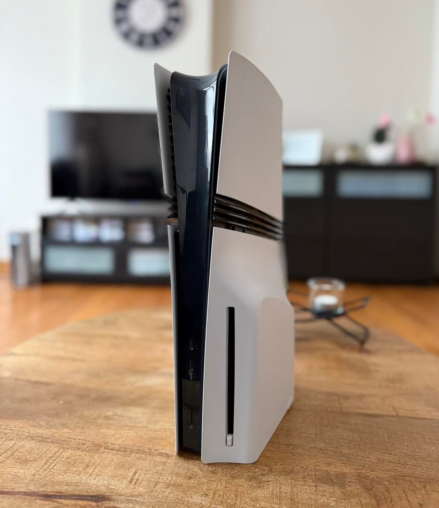 PS5 Pro 2TB + Games & Accessoires, Games en Spelcomputers, Spelcomputers | Sony PlayStation 5, Zo goed als nieuw, Playstation 5