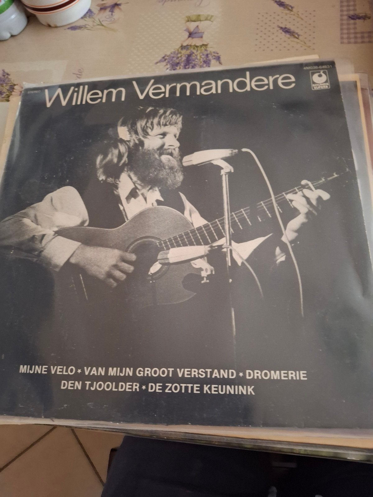 Willem vermandere 1981, Verzenden