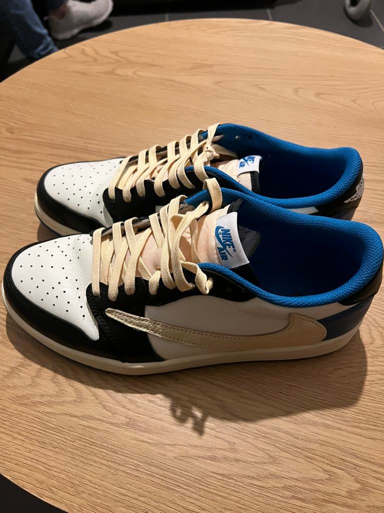 Nike air Jordan 1 Travis Scott fragment maat 44,5, Enlèvement ou Envoi, Comme neuf