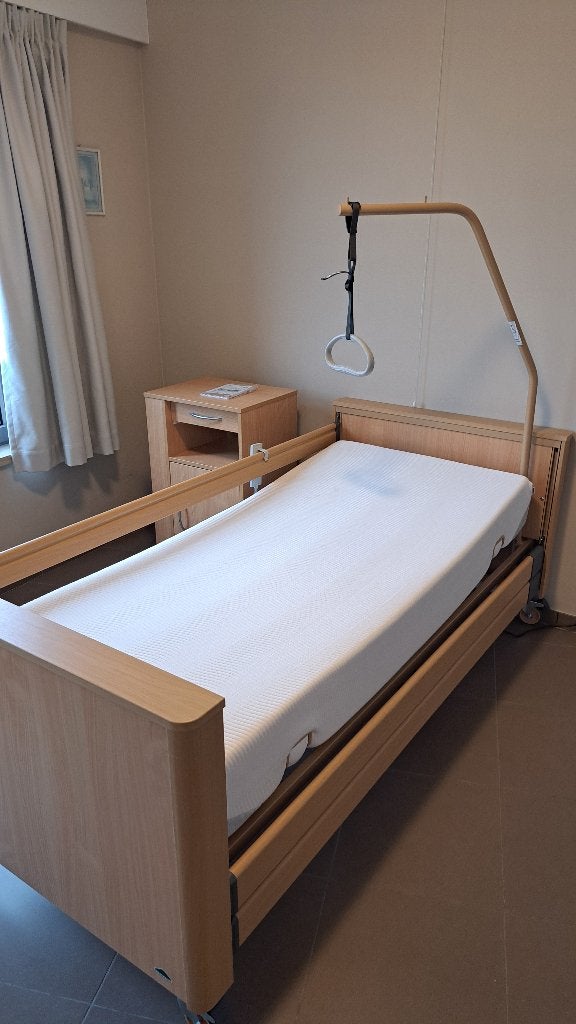 Elektrisch zorgbed NIEUW! Helft van prijs, Ophalen, Nieuw