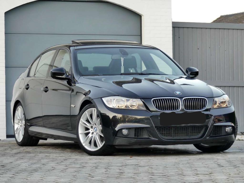 BMW E90 325i LCI - Manueel, Auto's, BMW, 4 deurs, Achterwielaandrijving, Zwart, Automatische klimaatregeling