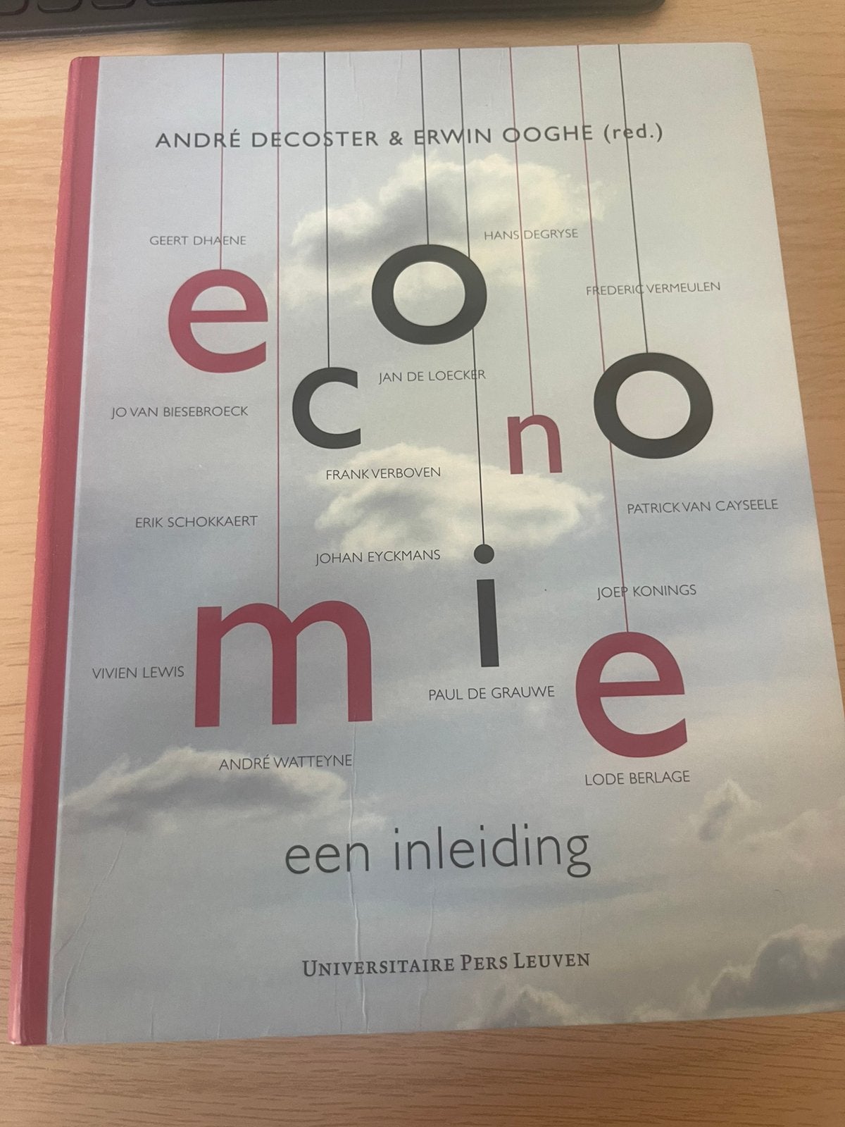 Economie. Een inleiding -, Enlèvement