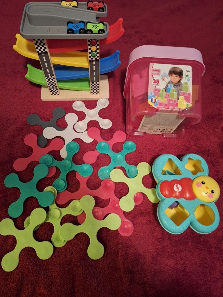 lot jouets bébé et ventouses pour baignoire comme neufs, Enfants & Bébés, Enlèvement, Utilisé