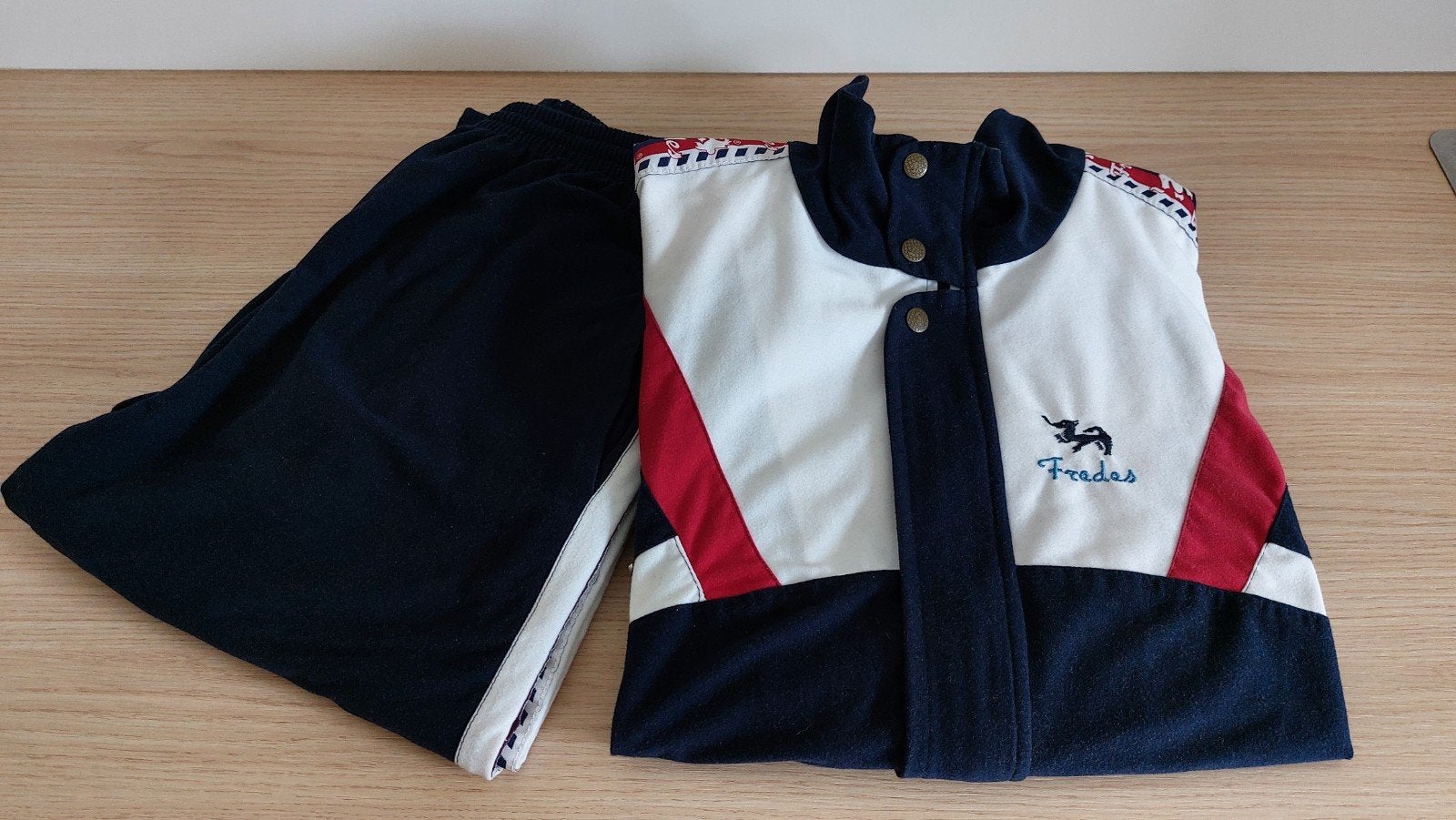 Mooi en degelijk trainingspak - als nieuw - maat XL, Vêtements | Hommes, Enlèvement ou Envoi, Comme neuf, Bleu, Taille 56/58 (XL)
