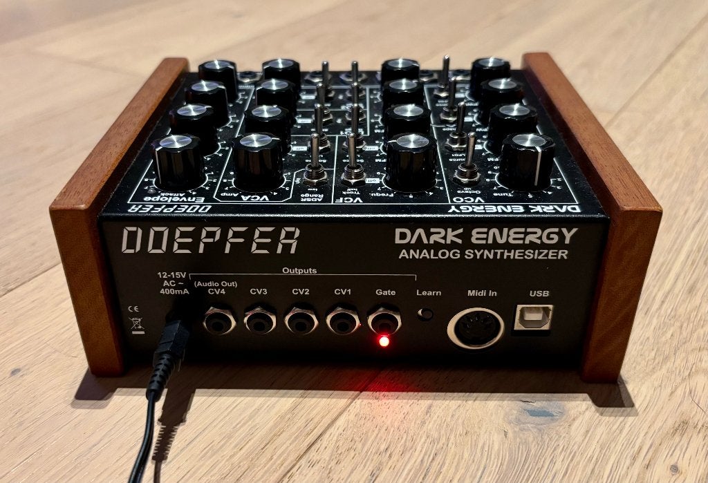 Doepfer Dark Energy mk I (2010s), Musique & Instruments, Autres marques, Comme neuf, Avec connexion MIDI, Enlèvement ou Envoi