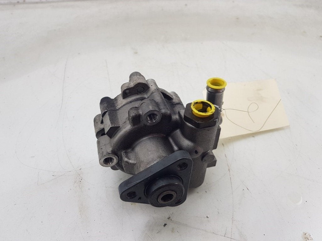 POMPE DE DIRECTION Alfa Romeo GT (937) (01-2003/09-2010), Postoffice@zf.com, Löwentaler Straße 20
88046  Friedrichshafen, DE, Utilisé