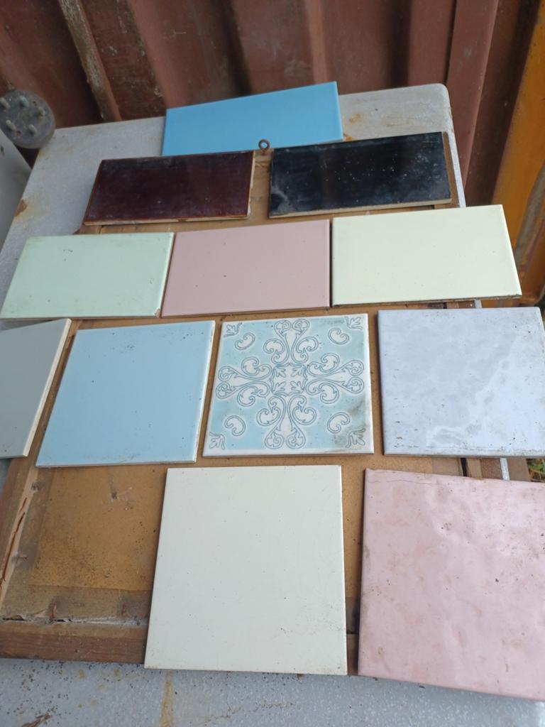 oude wandtegels en plinten., Ophalen, Wandtegels