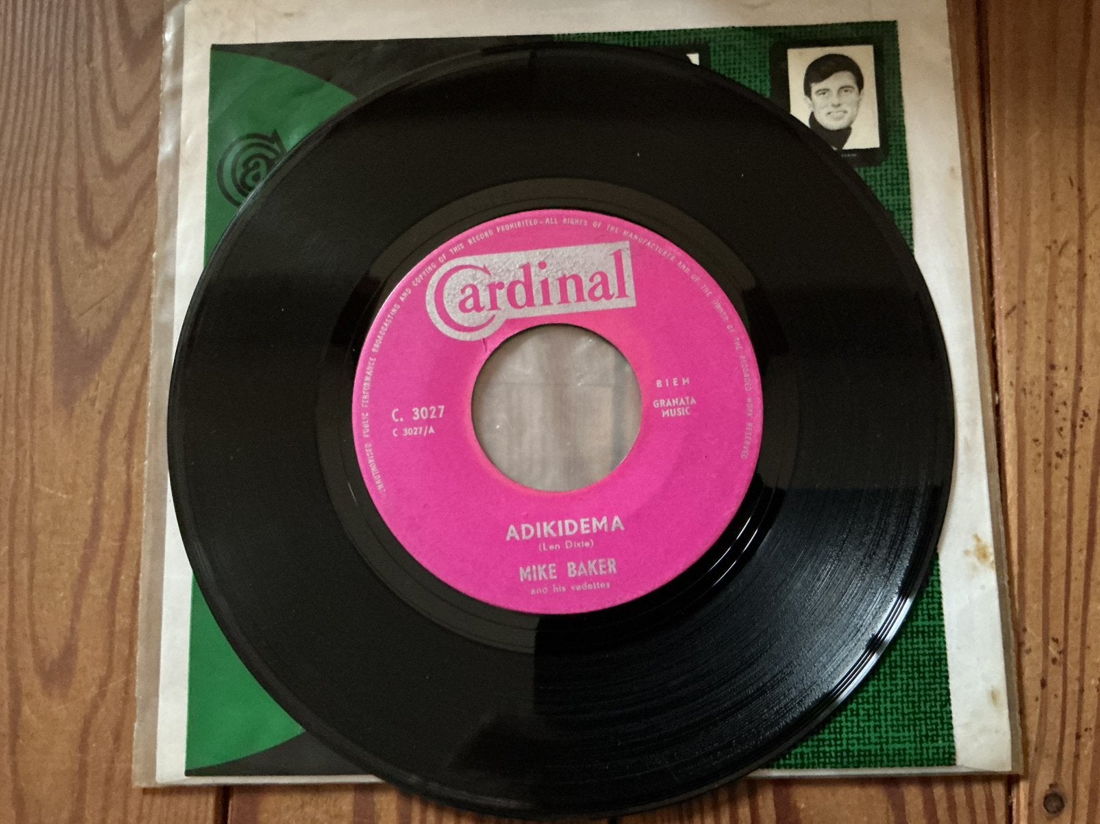 7” Mike Baker and his Vedettes - Adikidema, Ophalen of Verzenden, Gebruikt