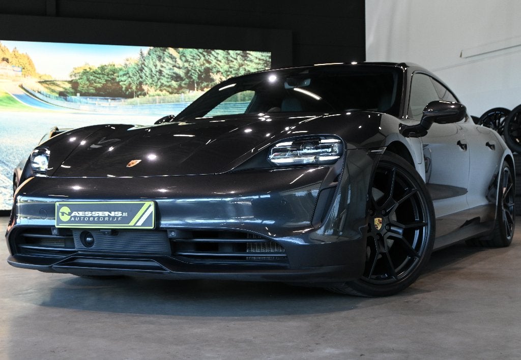 Porsche Taycan Sport Turismo *LED/360/BOSE/PANO/ACC/CHRONO*, Auto's, Porsche, Automaat, Achterwielaandrijving, Leder, 5 deurs