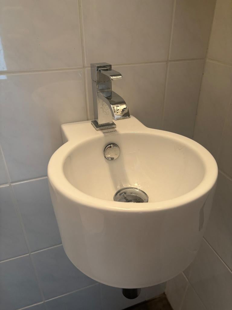 Handenwasser, Doe-het-zelf en Bouw, Sanitair, Ophalen, Zo goed als nieuw, Wastafel