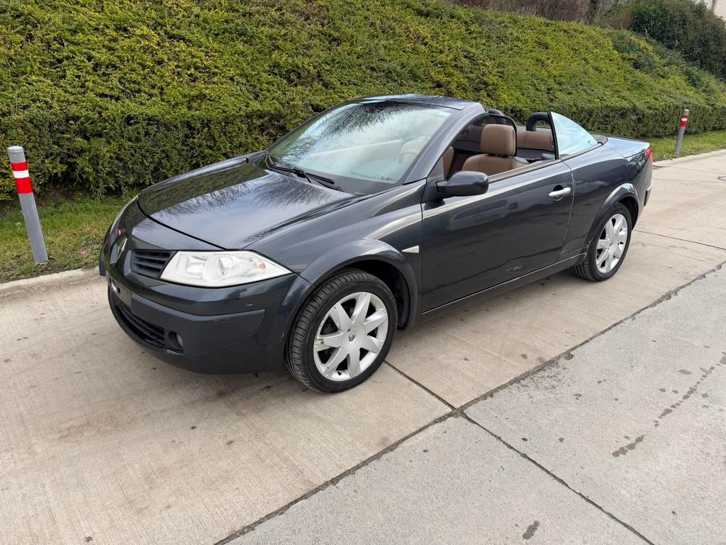 RENAULT MEGANE CABRIO / AUTOMAAT, Autos, Renault, Entreprise, Bluetooth, Diesel, Euro 4, Automatique, Enlèvement ou Envoi