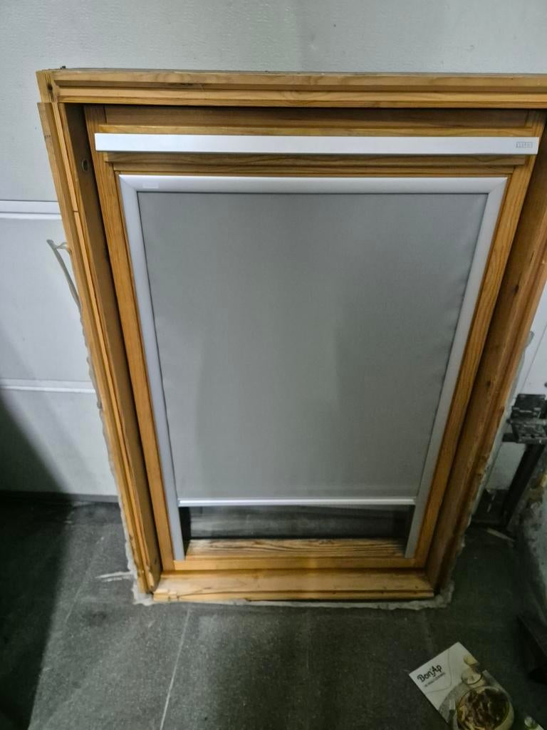 Velux dakraam 78×118 compleet met gootstukken, Ophalen, Dakraam