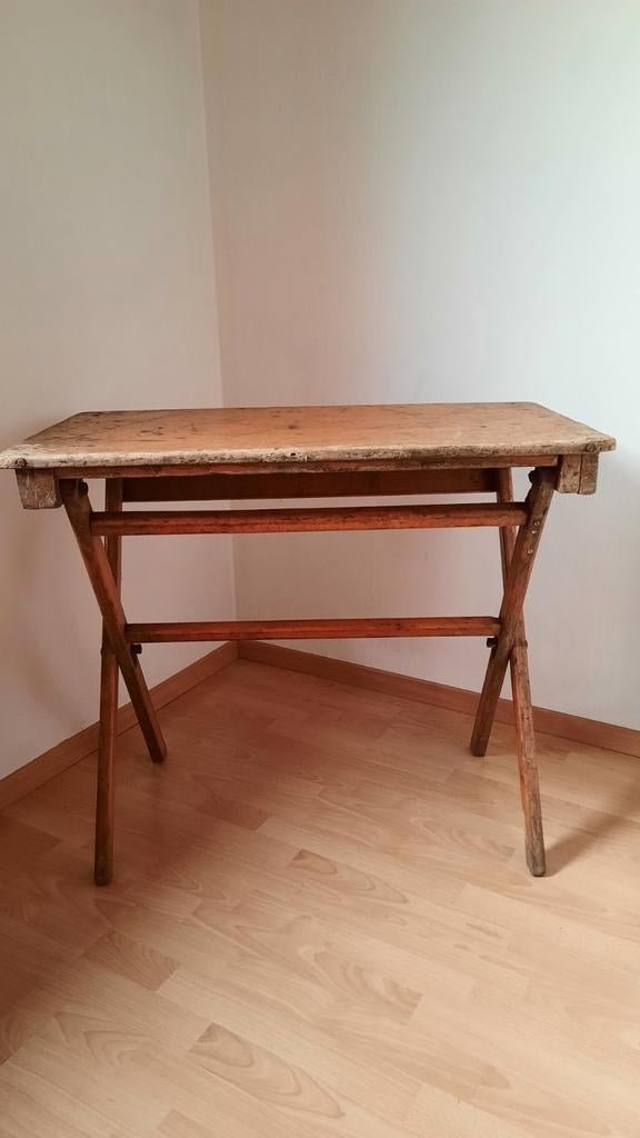 Vintage jaren 70 houten bistrotafel François Sermijn, Huis en Inrichting, Bureaus, Ophalen