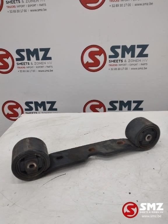 Occ support de boîte de vitesses Iveco 5801307713, Utilisé, Iveco, Transmission et Accessoires