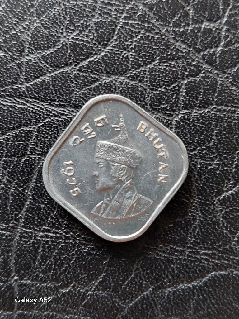3 pièces asiatiques : Bhoutan, Hong Kong, Inde britannique, Enlèvement ou Envoi, Monnaie en vrac